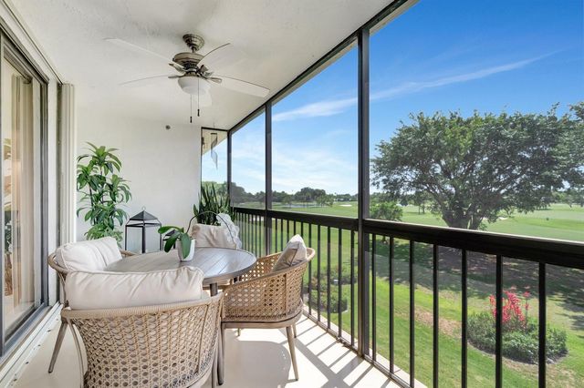 5279 S Fountains Dr S 304, Lake Worth, FL 33467