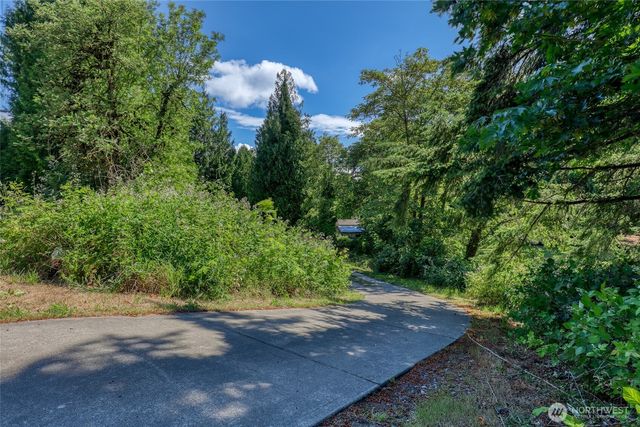 2035 Chico Way NW, Bremerton, WA 98312