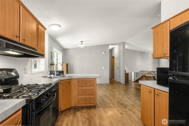 2035 Chico Way NW, Bremerton, WA 98312