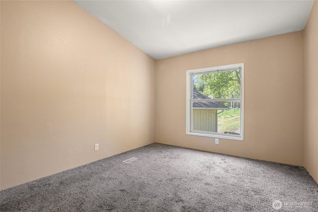 2035 Chico Way NW, Bremerton, WA 98312
