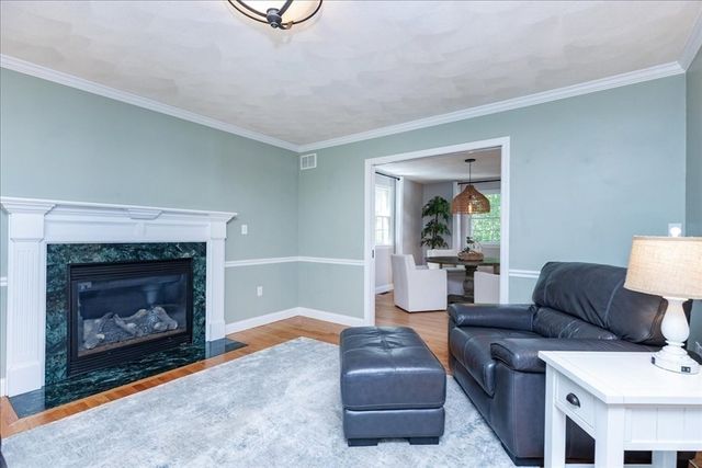 438 Middlesex Ave, Wilmington, MA 01887