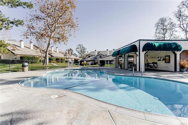 960 W Arrow E, Upland, CA 91786