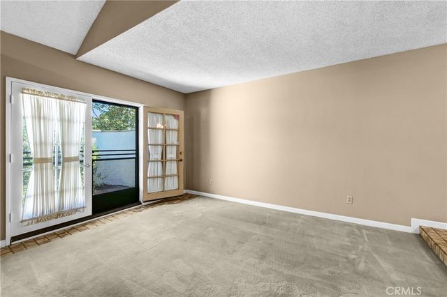 960 W Arrow E, Upland, CA 91786