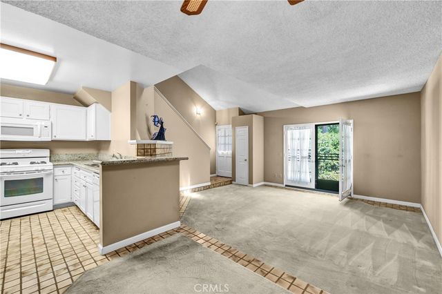 960 W Arrow E, Upland, CA 91786