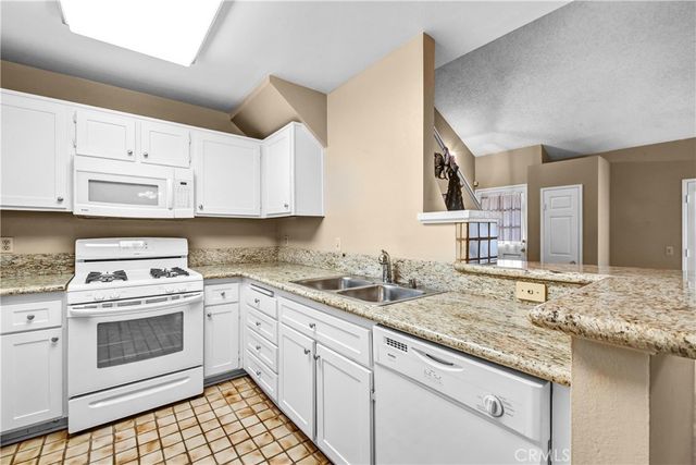 960 W Arrow E, Upland, CA 91786