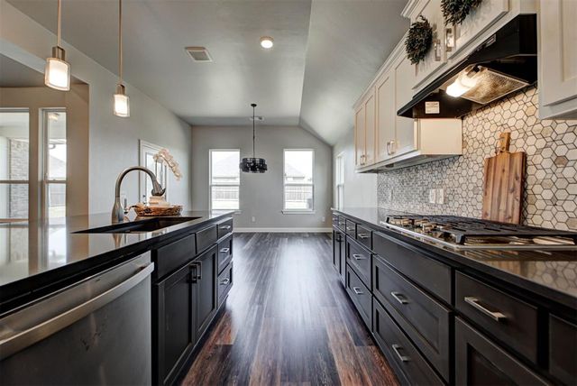 3409 Gunnison River Drive, Yukon, OK 73099