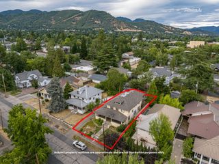 807 NW 5th Street, Grants Pass, OR 97526