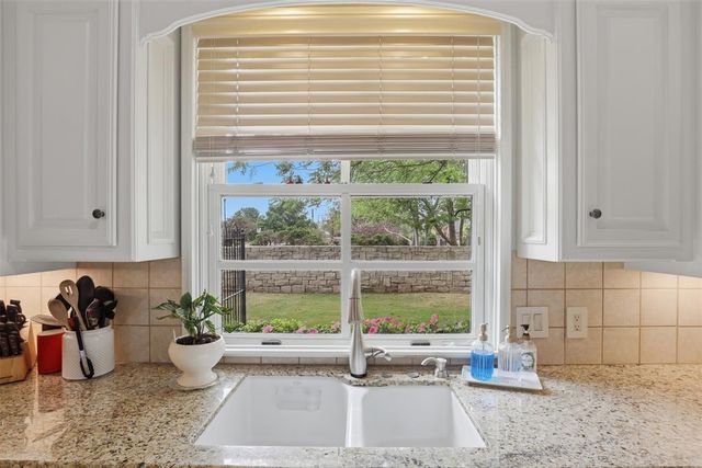 2901 NW 160th Street, Edmond, OK 73013