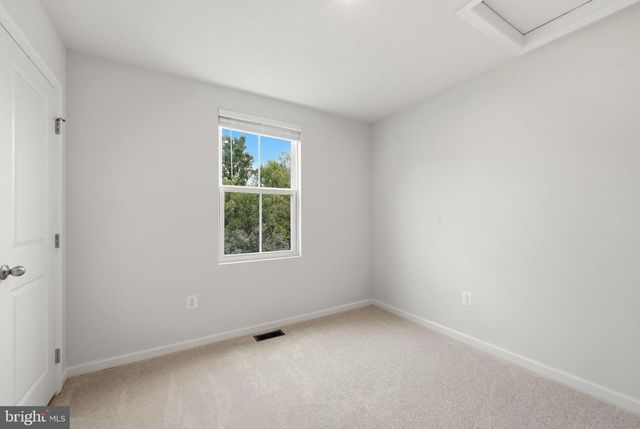 131 EMMET ST, Middletown, VA 22645
