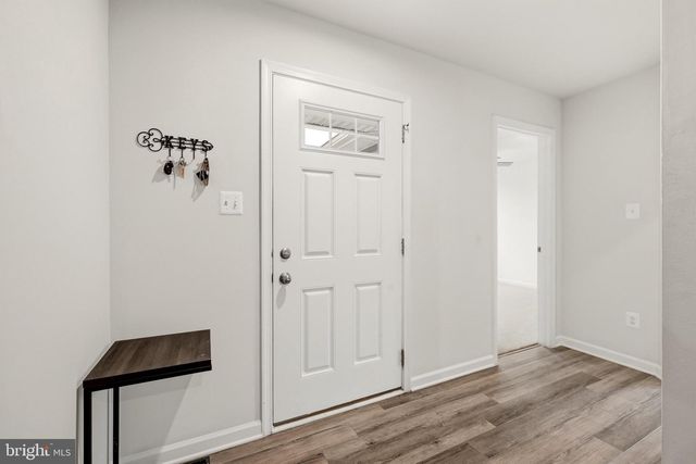 131 EMMET ST, Middletown, VA 22645