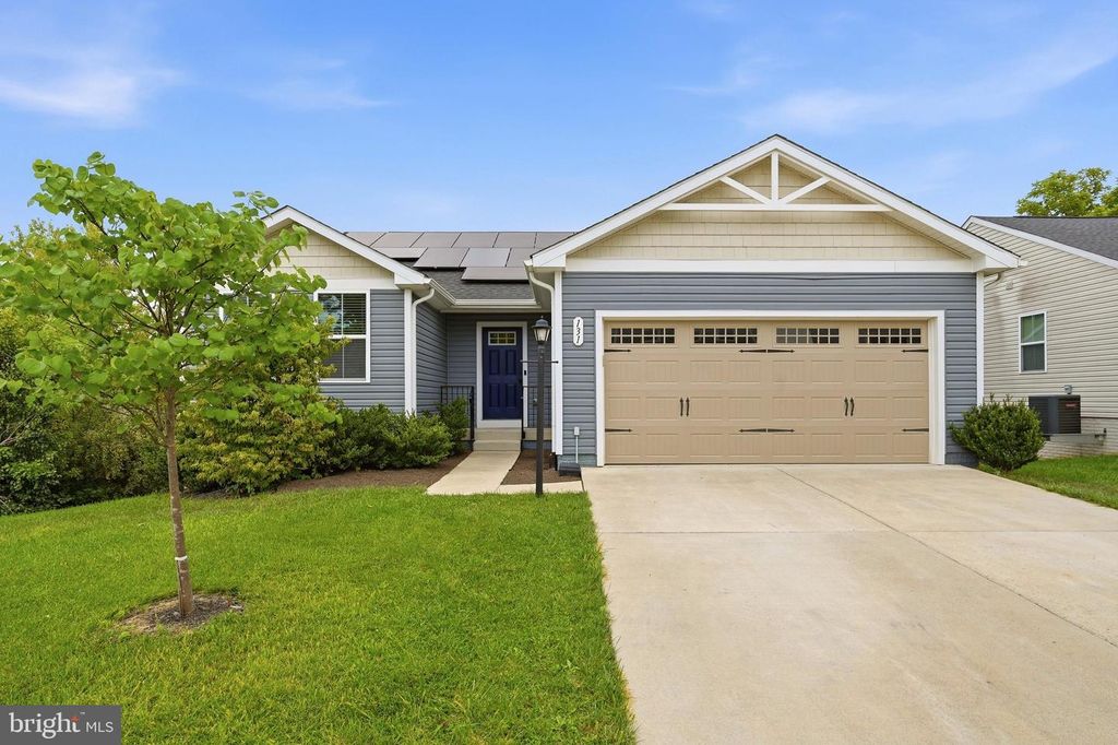 131 EMMET ST, Middletown, VA 22645