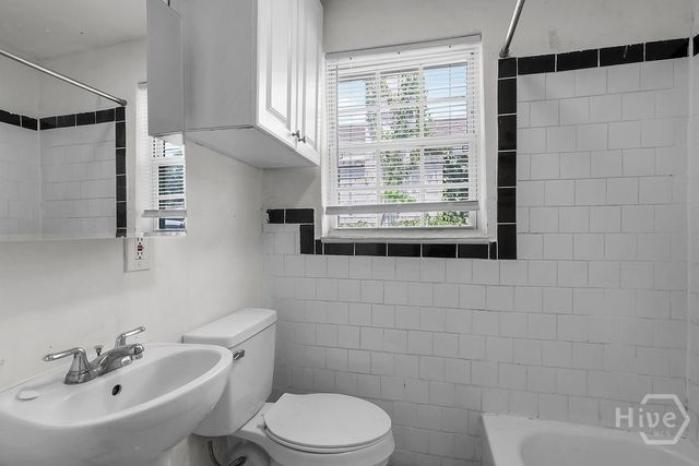 3311 Myrtle Street, Savannah, GA 31405