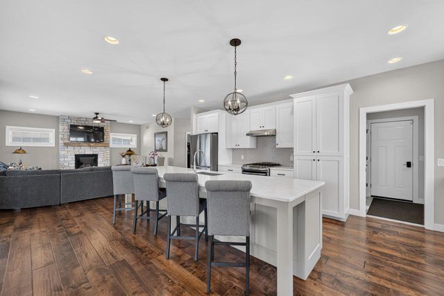 4181 Hanover Drive, Deforest, WI 53532