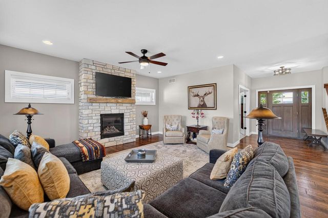 4181 Hanover Drive, Deforest, WI 53532