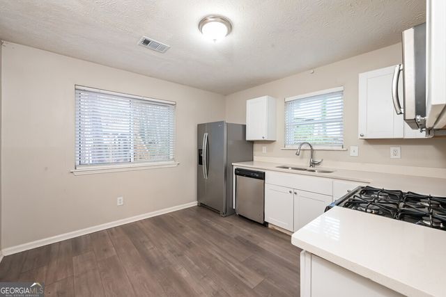 5178 Scarbrough Lane, Stone Mountain, GA 30088