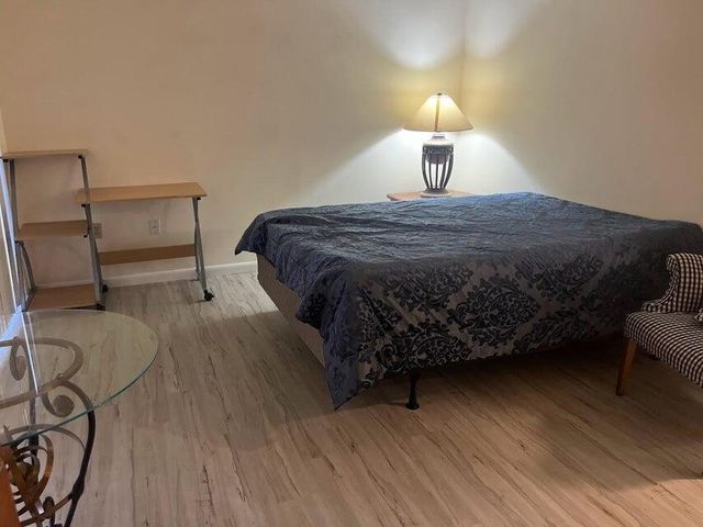 9440 Meadowood Drive 102, Fort Pierce, FL 34951