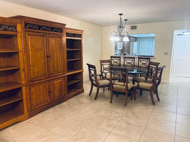 9440 Meadowood Drive 102, Fort Pierce, FL 34951