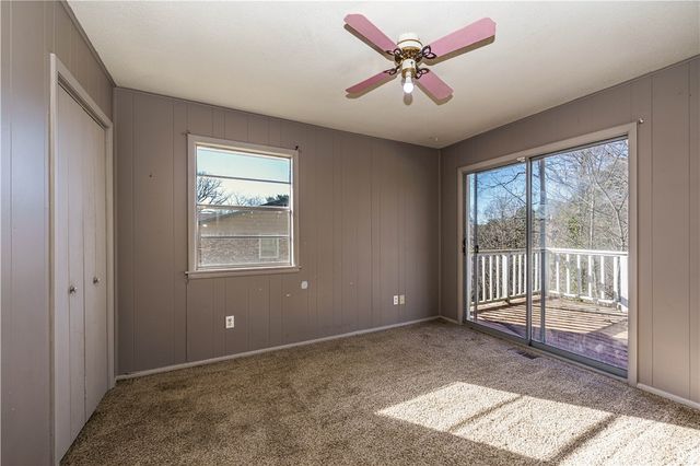 110 Shelton Drive, Eureka Springs, AR 72632