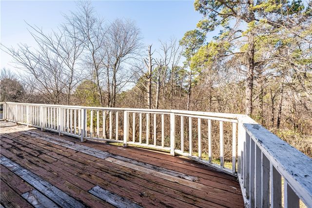 110 Shelton Drive, Eureka Springs, AR 72632