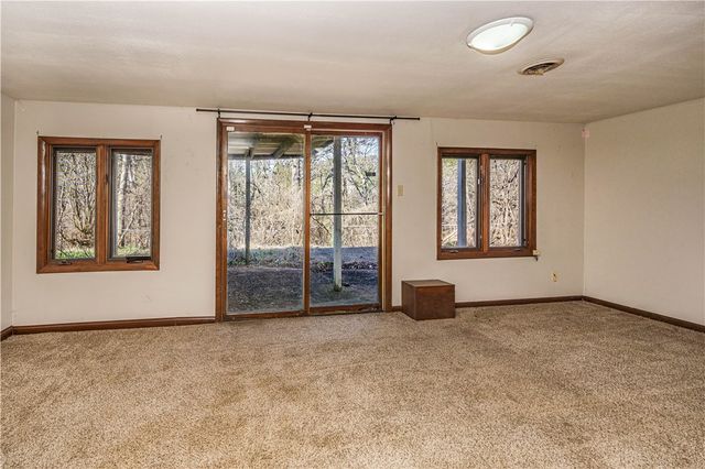 110 Shelton Drive, Eureka Springs, AR 72632