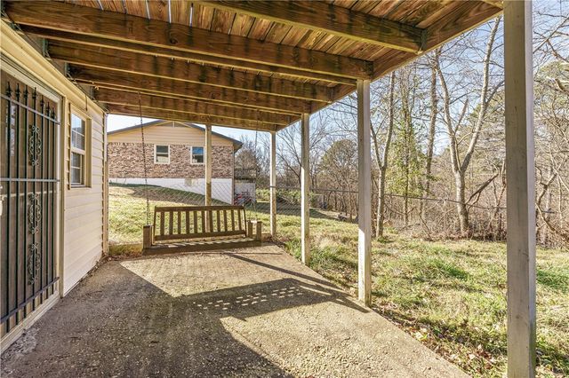 110 Shelton Drive, Eureka Springs, AR 72632