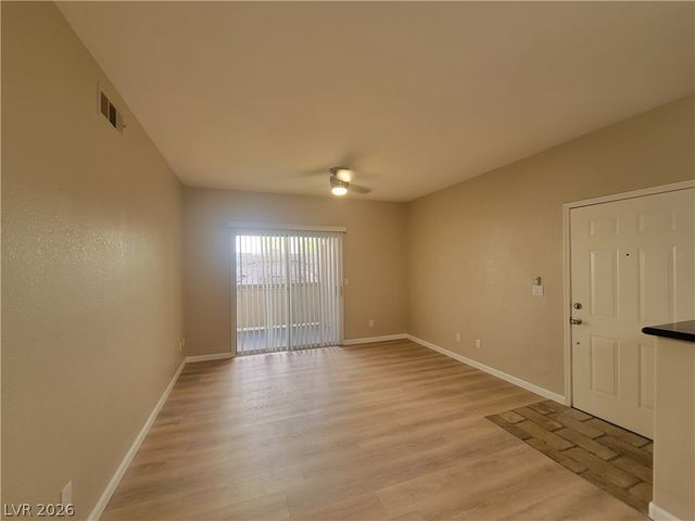 10237 King Henry Avenue 103, Las Vegas, NV 89144