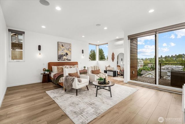 3111 Queen Anne Avenue N, Seattle, WA 98109