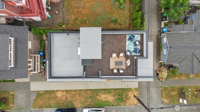 3111 Queen Anne Avenue N, Seattle, WA 98109