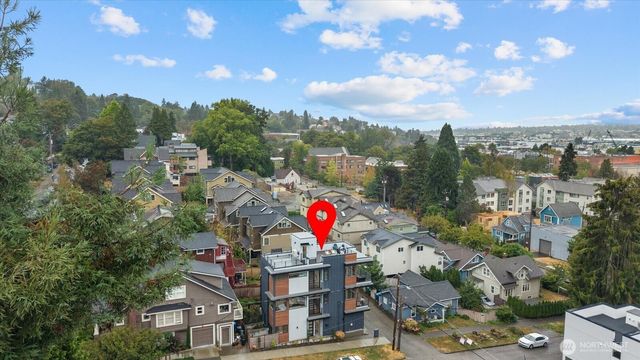 3111 Queen Anne Avenue N, Seattle, WA 98109