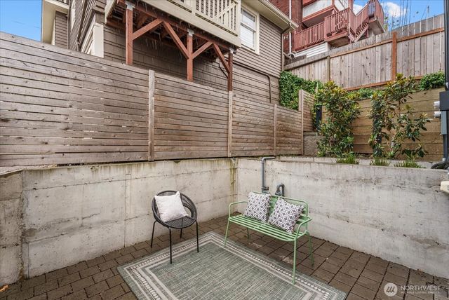 3111 Queen Anne Avenue N, Seattle, WA 98109