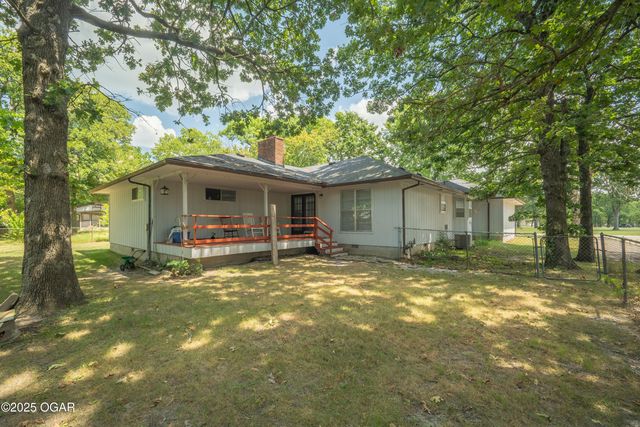 337 Fairway Drive, Carl Junction, MO 64834