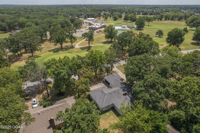 337 Fairway Drive, Carl Junction, MO 64834