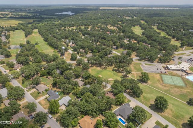 337 Fairway Drive, Carl Junction, MO 64834