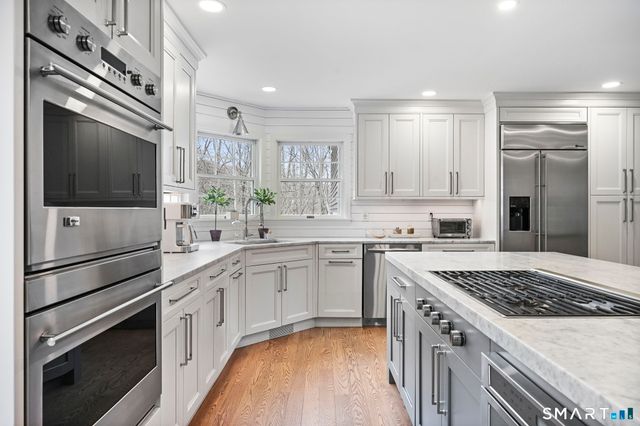 6 Shepards Way, New Fairfield, CT 06812