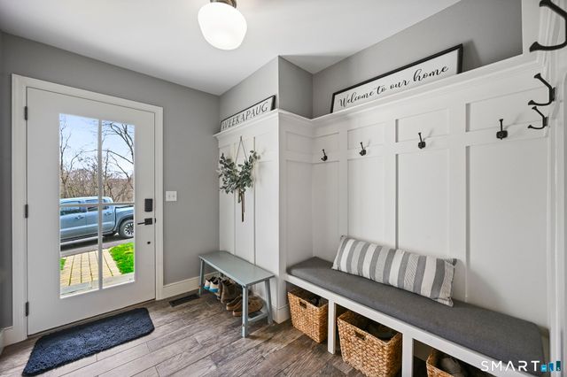 6 Shepards Way, New Fairfield, CT 06812