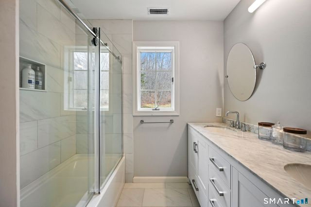 6 Shepards Way, New Fairfield, CT 06812