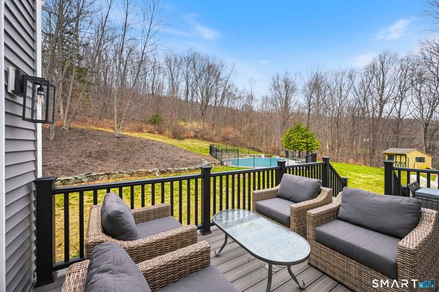 6 Shepards Way, New Fairfield, CT 06812
