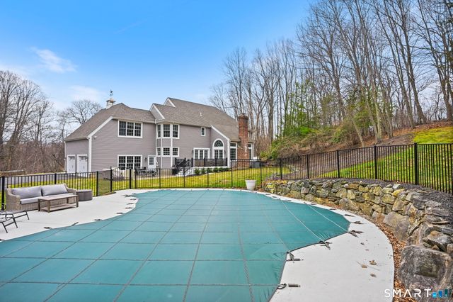 6 Shepards Way, New Fairfield, CT 06812