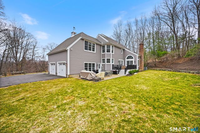6 Shepards Way, New Fairfield, CT 06812
