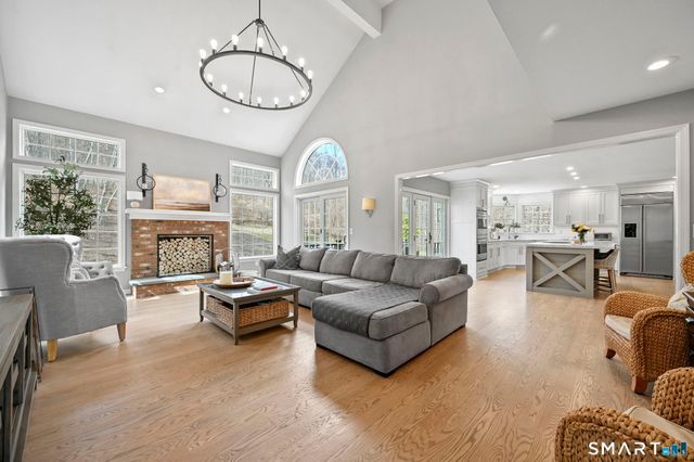 6 Shepards Way, New Fairfield, CT 06812