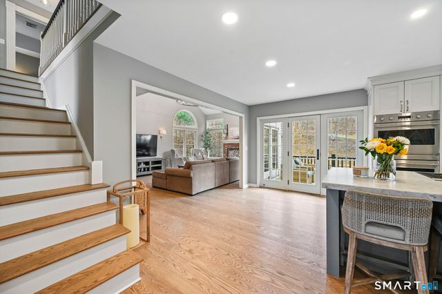 6 Shepards Way, New Fairfield, CT 06812