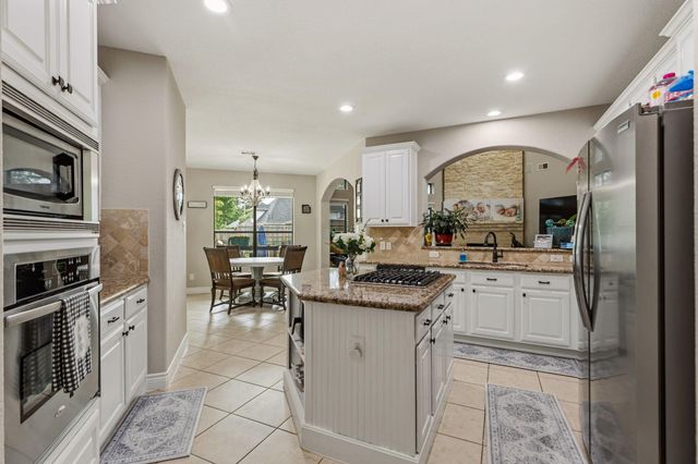 40519 Manor Drive, Magnolia, TX 77354
