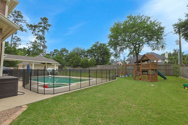40519 Manor Drive, Magnolia, TX 77354