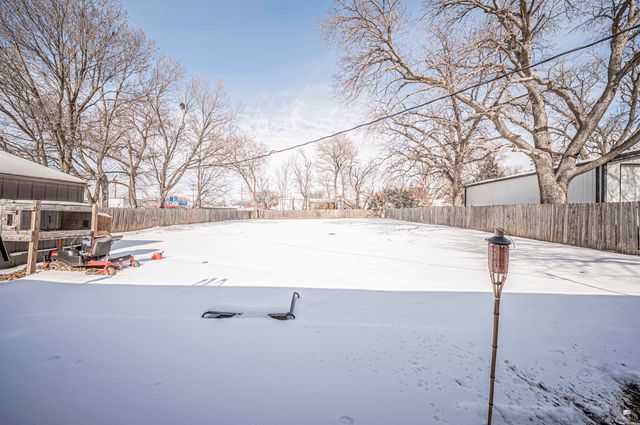 109 NE 13th, Abilene, KS 67410