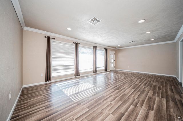 109 NE 13th, Abilene, KS 67410