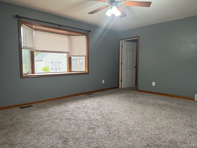 29543 EIFFEL Avenue, Warren, MI 48088