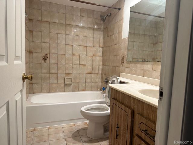 29543 EIFFEL Avenue, Warren, MI 48088