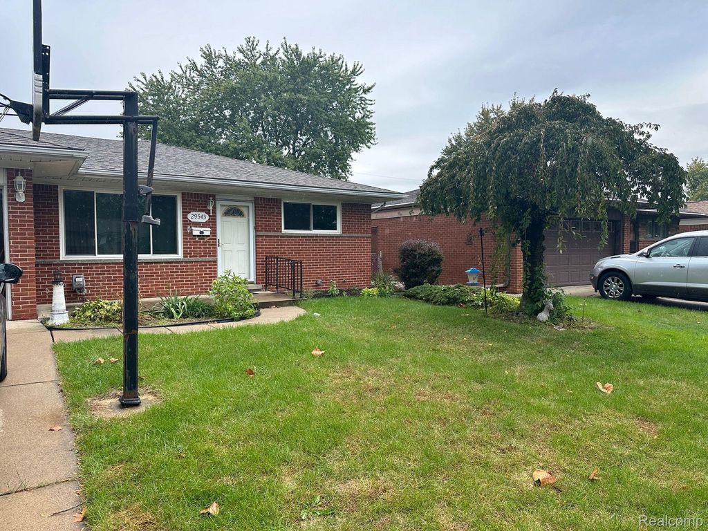29543 EIFFEL Avenue, Warren, MI 48088