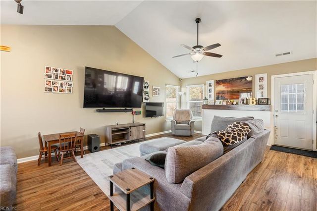 176 Ashford DR, Suffolk, VA 23434