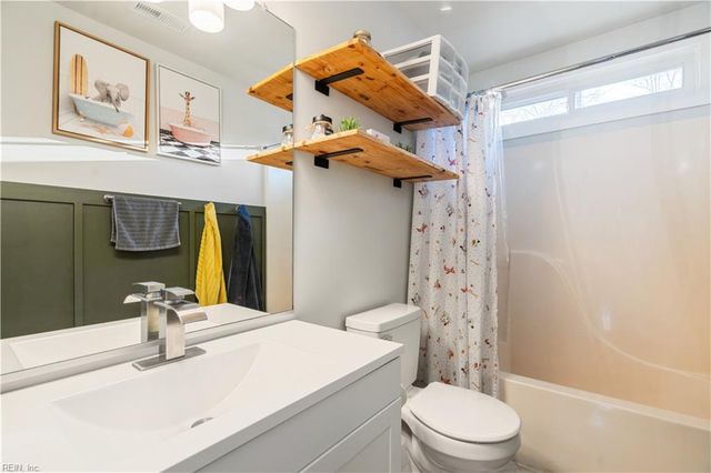 176 Ashford DR, Suffolk, VA 23434